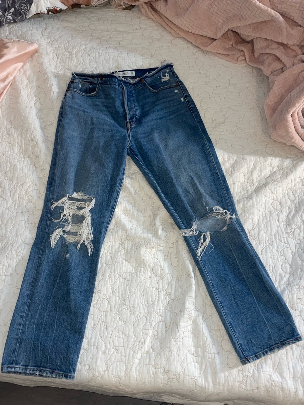 Abercrombie & Fitch Dark Blue Mid-Rise Boyfriend Distressed Straight-Leg Jeans